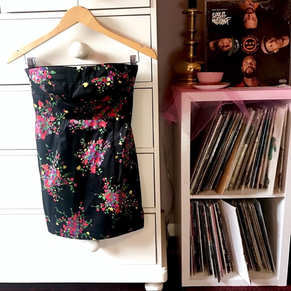 Free People Dresses & Skirts - FP Ariana Grande Floral Y2k Mini Dress Free People Rare Vintage Strapless Tube